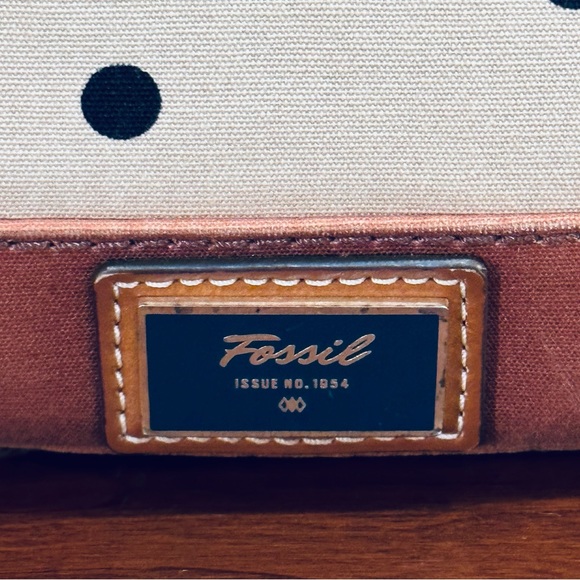 🌟2xHP🌟VTG 1990s Fossil Tan & Navy Passport Style Polka Dot Canvas Crossbody - Picture 3 of 15